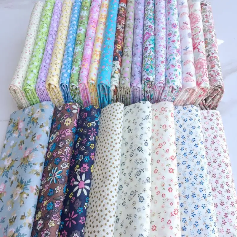 Baby Clothing Sewing - Tela con estampado floral de campo