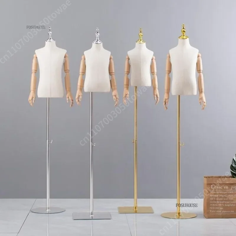 Maniquí de Torso Infantil con  - Baby Clothing Store reseña y precio