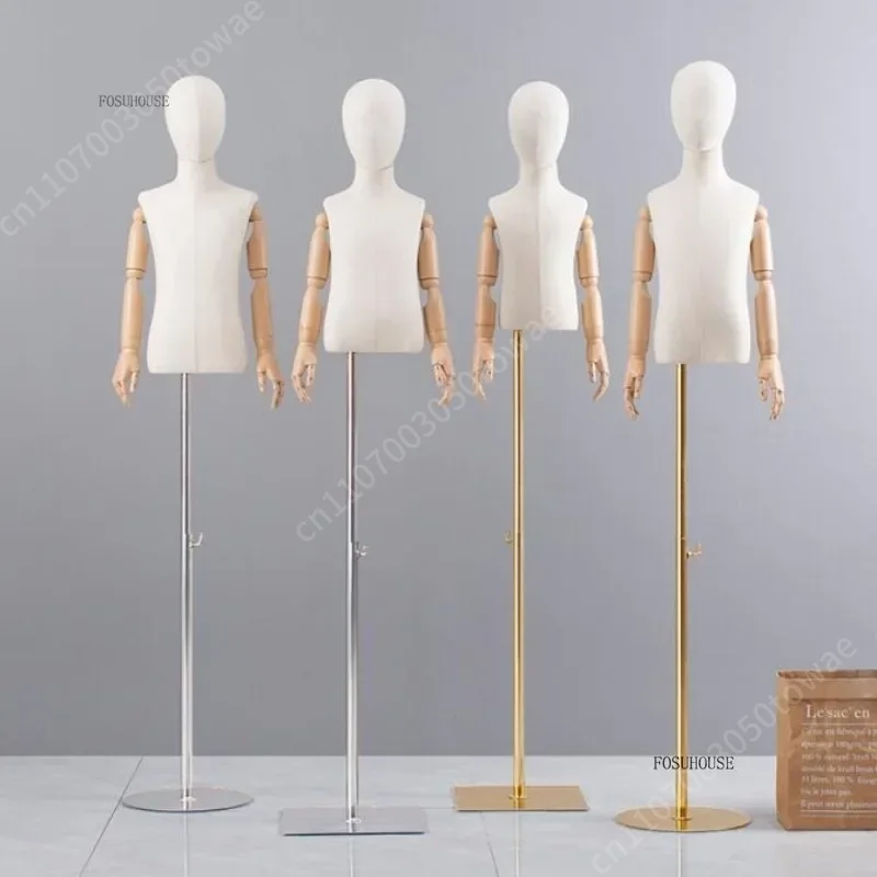 Maniquí de Torso Infantil con  - Baby Clothing Store reseña y precio