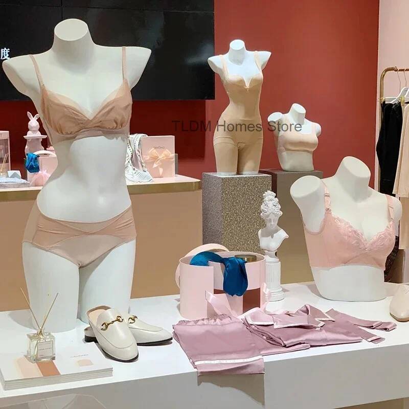 Maniquíes de ropa interior de  - Baby Clothing Store reseña y precio