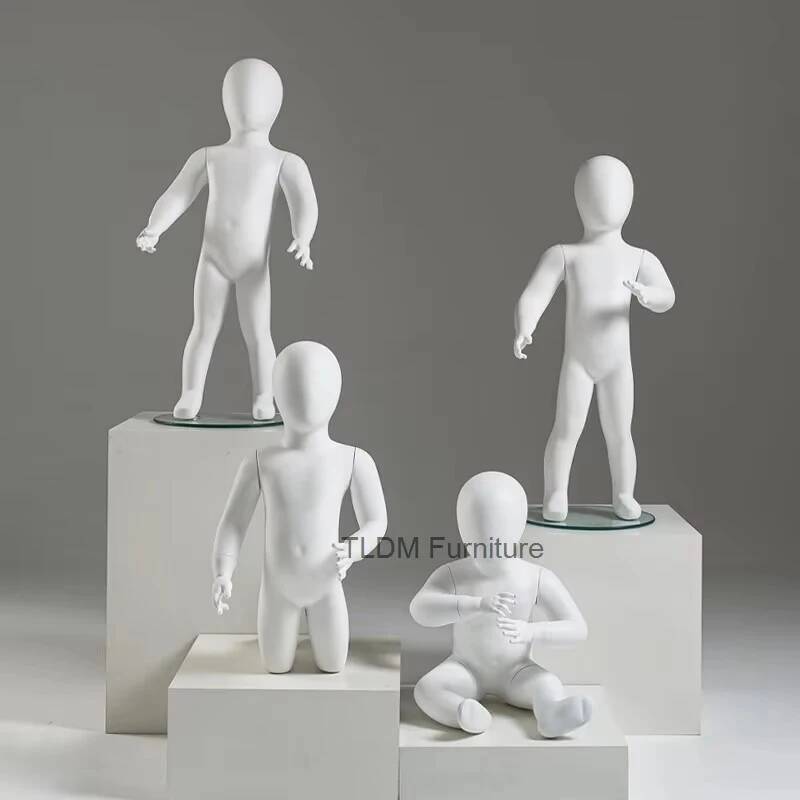 Maniquíes infantiles blancos m - Baby Clothing Store reseña y precio
